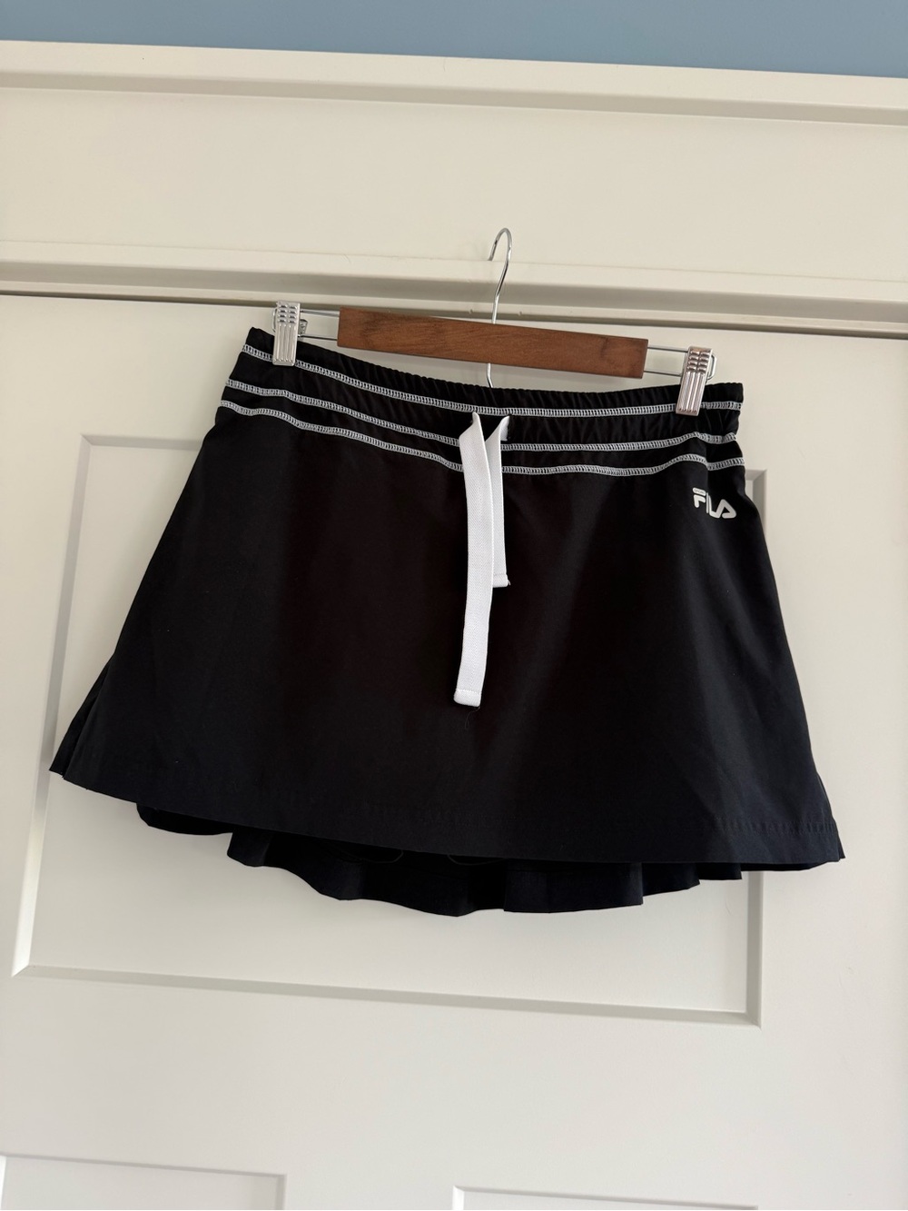 Fila Sport Black Skater Tennis Skirt
Skort White Drawstring Size M